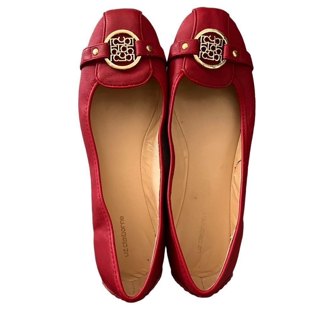 Liz Claiborne Red Flats with Gold Brooch and Stud Detail gently pre-owned 8.5 M